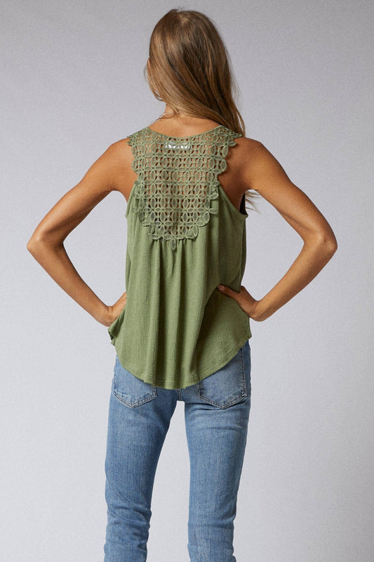 Sleeveless Back Lace Patch Crinkle Knit Swing Top